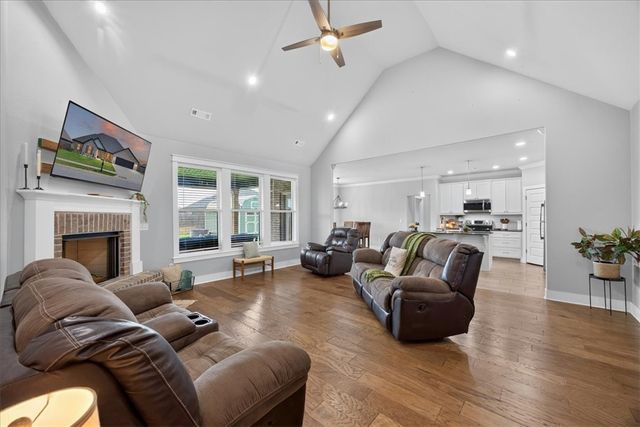 1184 Giulia Avenue, Tontitown, AR 72762
