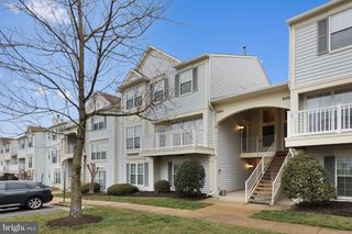 8202-C CROSSBROOK CT #8202C, Lorton, VA 22079