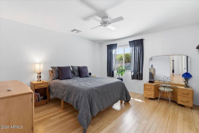 4038 S BIRCHETT Drive, Tempe, AZ 85282