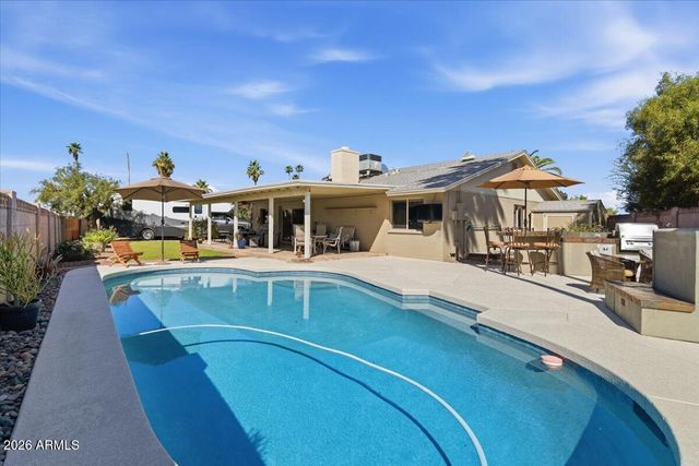 4038 S BIRCHETT Drive, Tempe, AZ 85282