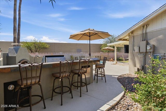 4038 S BIRCHETT Drive, Tempe, AZ 85282