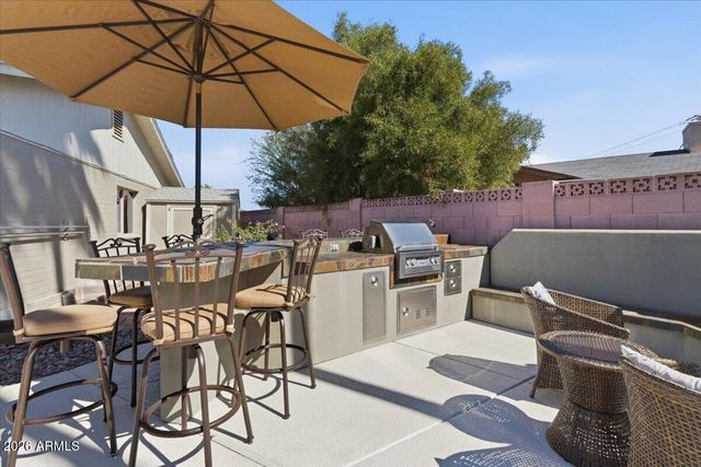 4038 S BIRCHETT Drive, Tempe, AZ 85282