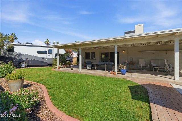 4038 S BIRCHETT Drive, Tempe, AZ 85282