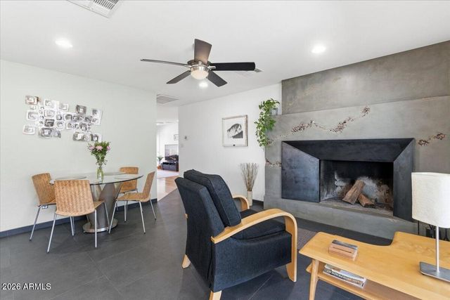 4038 S BIRCHETT Drive, Tempe, AZ 85282