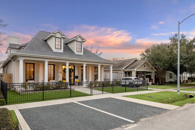 716 E 10th Street, Houston, TX 77008