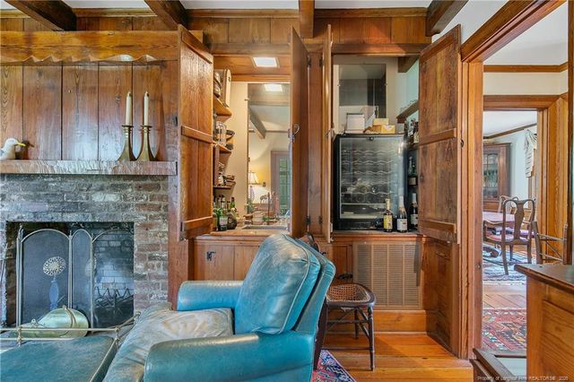 1610 Twin Oak Drive, Fayetteville, NC 28305