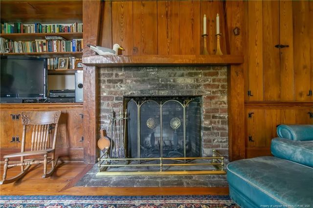 1610 Twin Oak Drive, Fayetteville, NC 28305