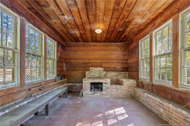 1610 Twin Oak Drive, Fayetteville, NC 28305