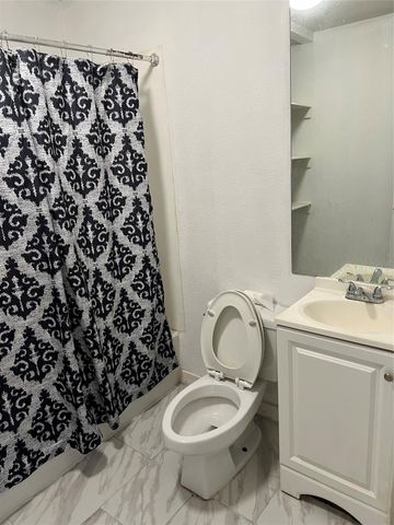 7909 Brutus Street 3, Houston, TX 77012