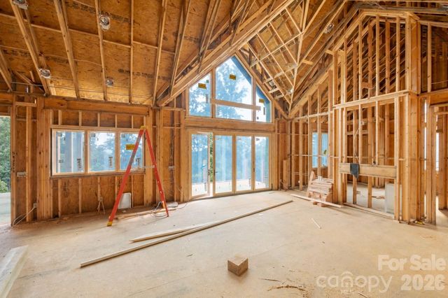 209 Senator Reynolds Road, Asheville, NC 28804