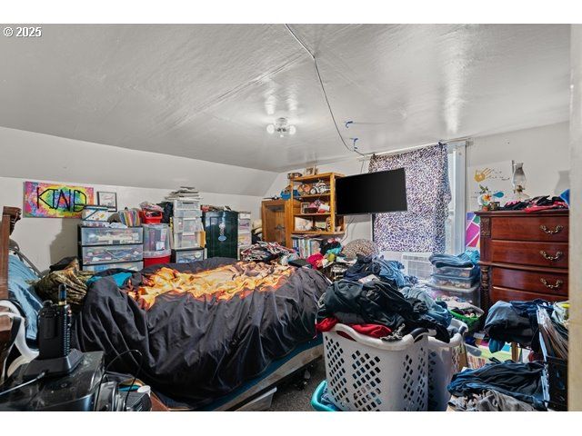 203 DEPOT St, Milton Freewater, OR 97862