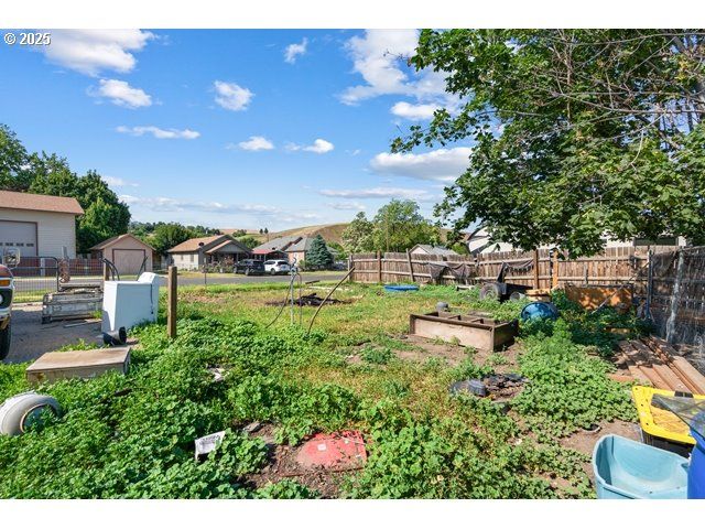 203 DEPOT St, Milton Freewater, OR 97862