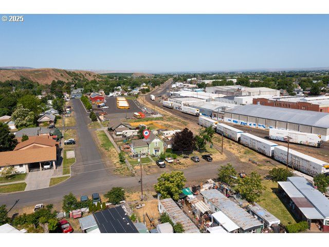 203 DEPOT St, Milton Freewater, OR 97862