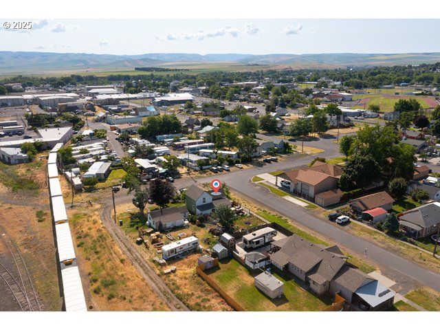 203 DEPOT St, Milton Freewater, OR 97862