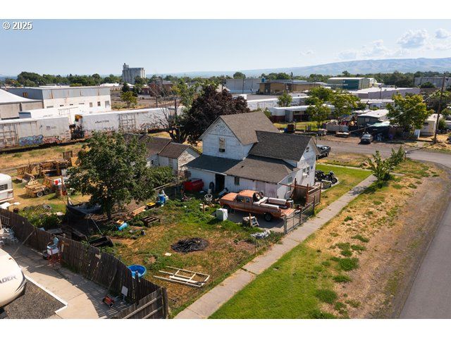 203 DEPOT St, Milton Freewater, OR 97862