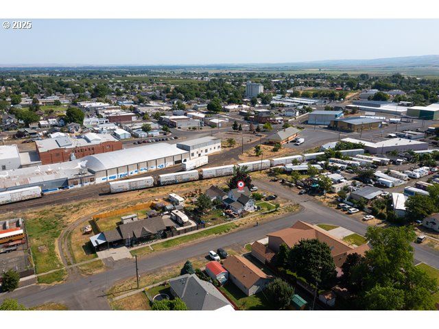 203 DEPOT St, Milton Freewater, OR 97862