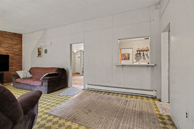 32633 6 Mile Road, Livonia, MI 48152