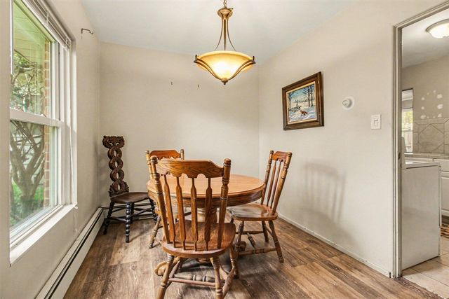 32633 6 Mile Road, Livonia, MI 48152