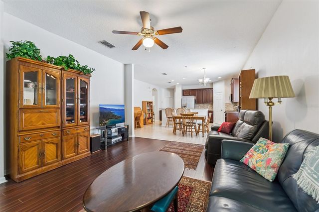 9885 LELAND DRIVE, Orlando, FL 32827