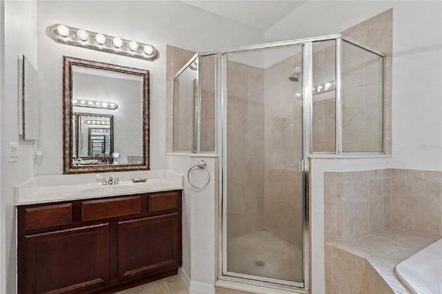 9885 LELAND DRIVE, Orlando, FL 32827