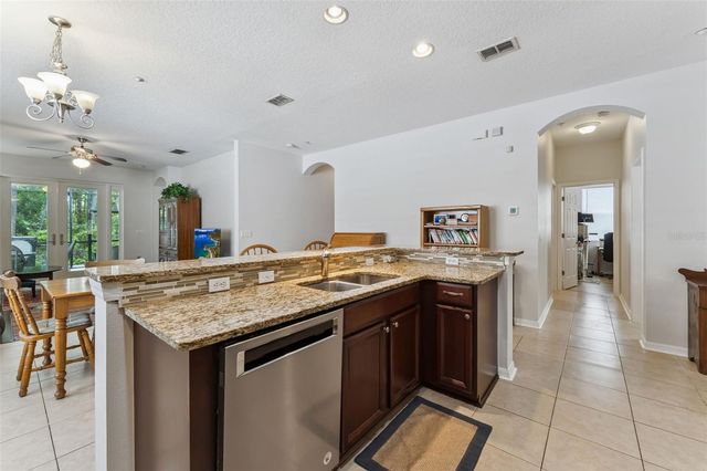 9885 LELAND DRIVE, Orlando, FL 32827