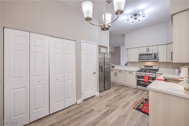 5452 Cove Point Drive, Las Vegas, NV 89130