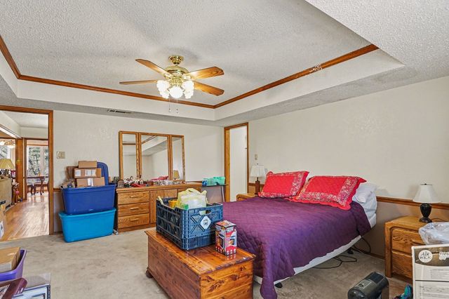 7 Brian Place, Pecan Hill, TX 75165