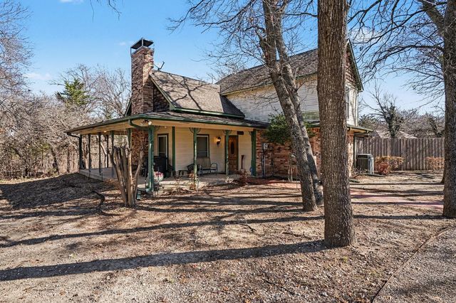 7 Brian Place, Pecan Hill, TX 75165
