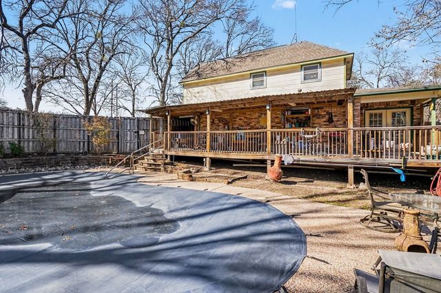 7 Brian Place, Pecan Hill, TX 75165