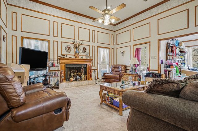 7 Brian Place, Pecan Hill, TX 75165