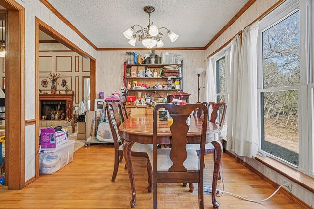 7 Brian Place, Pecan Hill, TX 75165