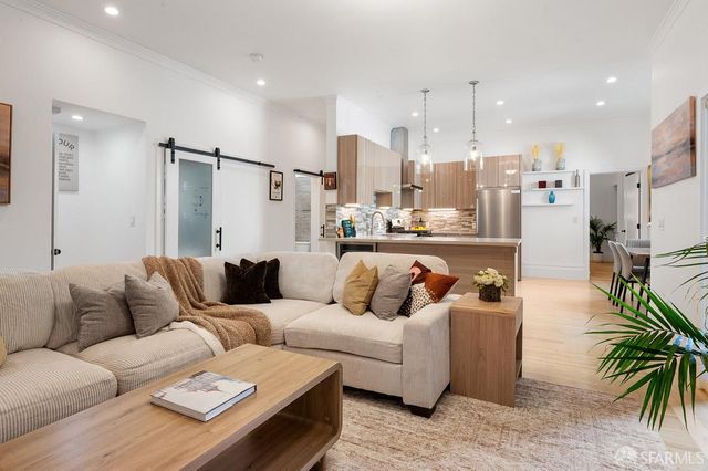 26 27th Street, San Francisco, CA 94110