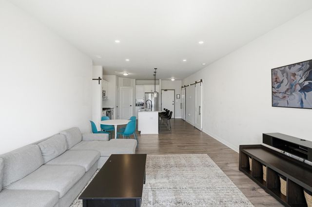 9610 N Centennial Drive 206, Munster, IN 46321