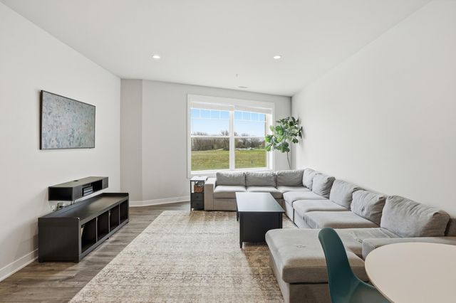 9610 N Centennial Drive 206, Munster, IN 46321