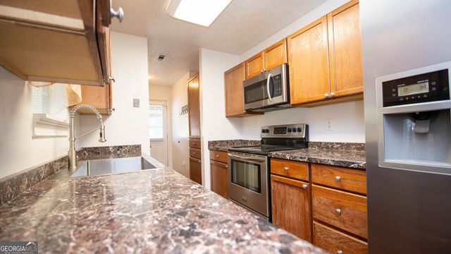 11331 Luthersville Road, Gay, GA 30218