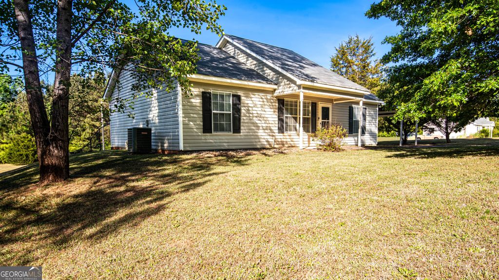 11331 Luthersville Road, Gay, GA 30218