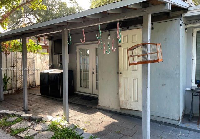 120 NE 185th Ter 120, Miami, FL 33179