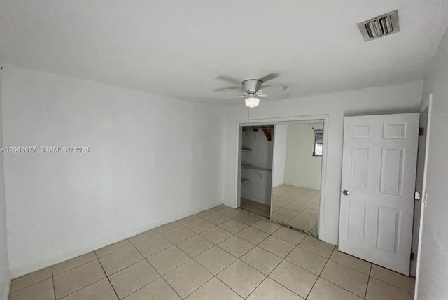 120 NE 185th Ter 120, Miami, FL 33179