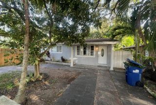 120 NE 185th Ter 120, Miami, FL 33179