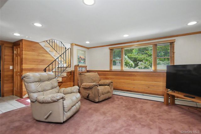 17 Scotsdale Road, Carmel, NY 10512