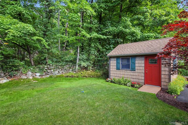 17 Scotsdale Road, Carmel, NY 10512