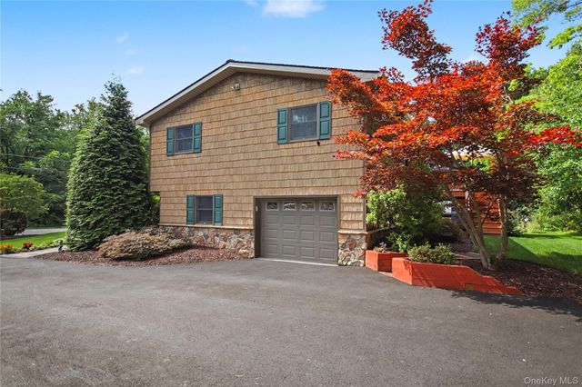 17 Scotsdale Road, Carmel, NY 10512