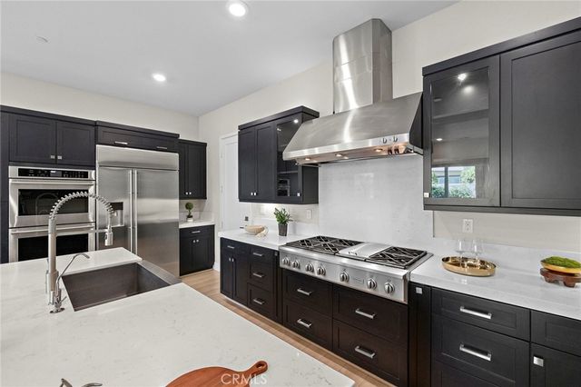 77 Pelican, Irvine, CA 92618