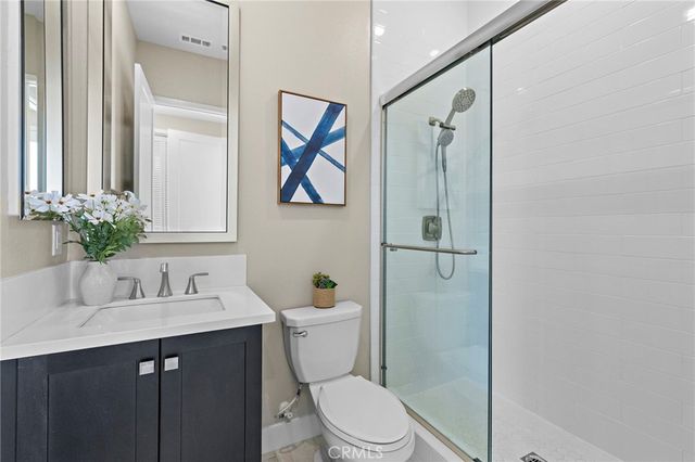 77 Pelican, Irvine, CA 92618