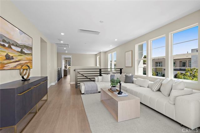 77 Pelican, Irvine, CA 92618