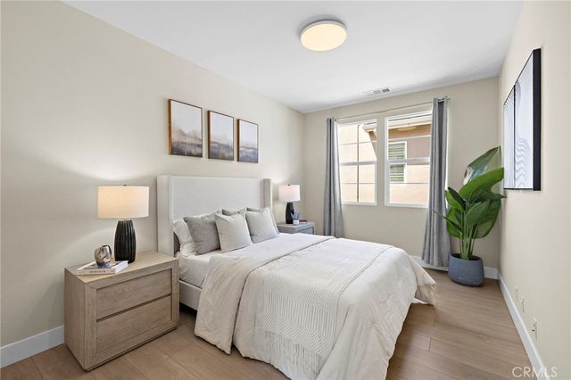 77 Pelican, Irvine, CA 92618