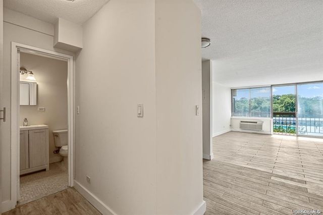 152-18 Union Turnpike 4 P, Flushing, NY 11367