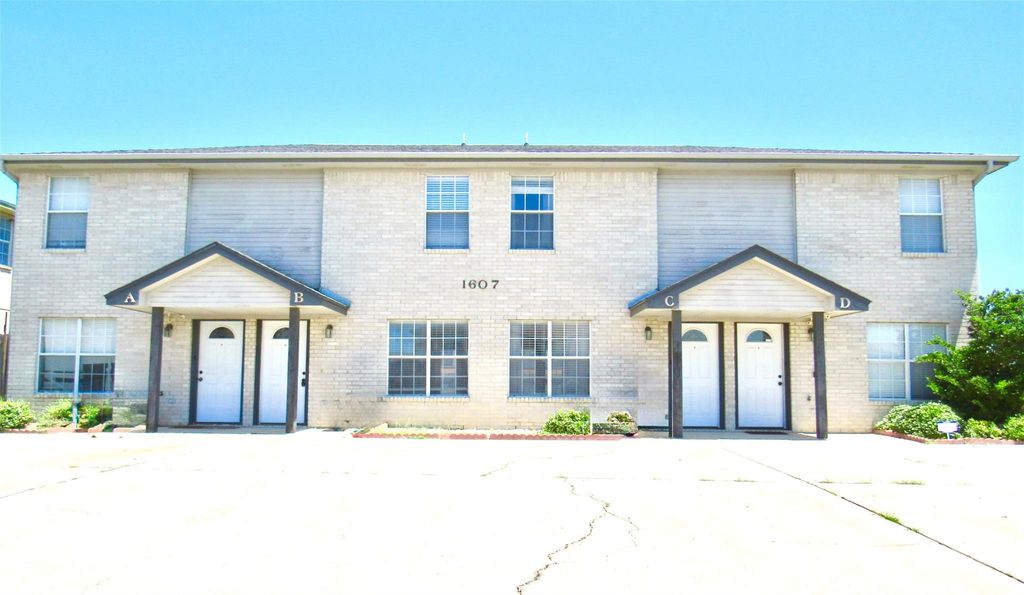 1607 Dugger CIR, Killeen, TX 76543