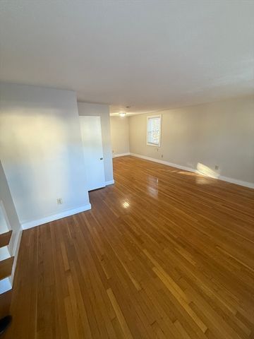 39 Silvia Ct 39, Boston, MA 02136
