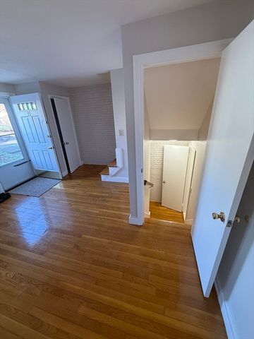 39 Silvia Ct 39, Boston, MA 02136